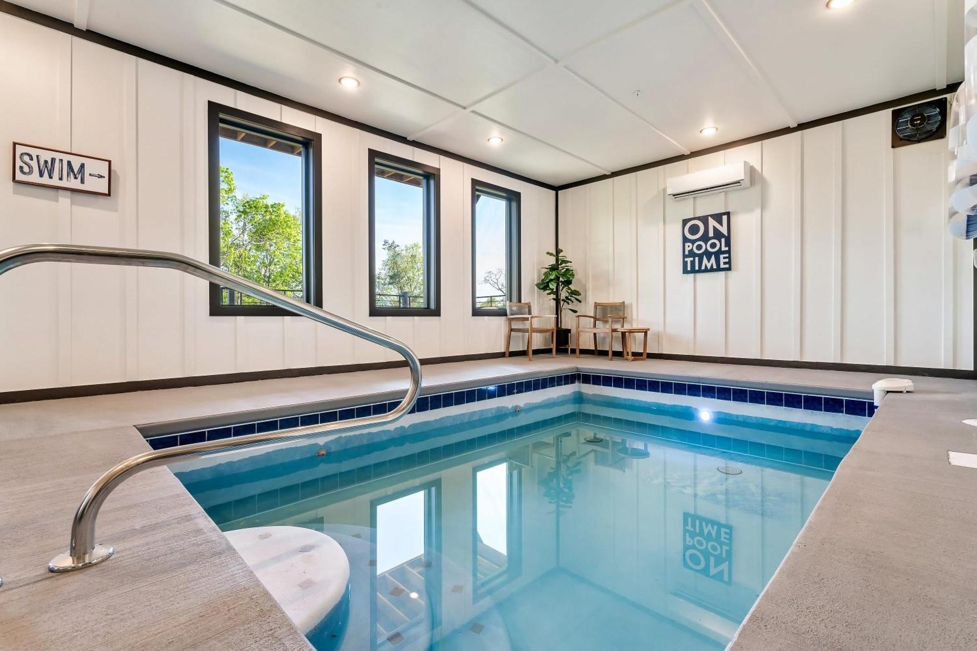 Halle Beary By Avantstay Indoor Pool Hot Tub Sunset Views Севьервилл Экстерьер фото